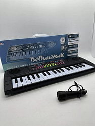 Q-301A            Синтезатор "Клавишник"+микрофон,220v. Размер упак:50х18х5см